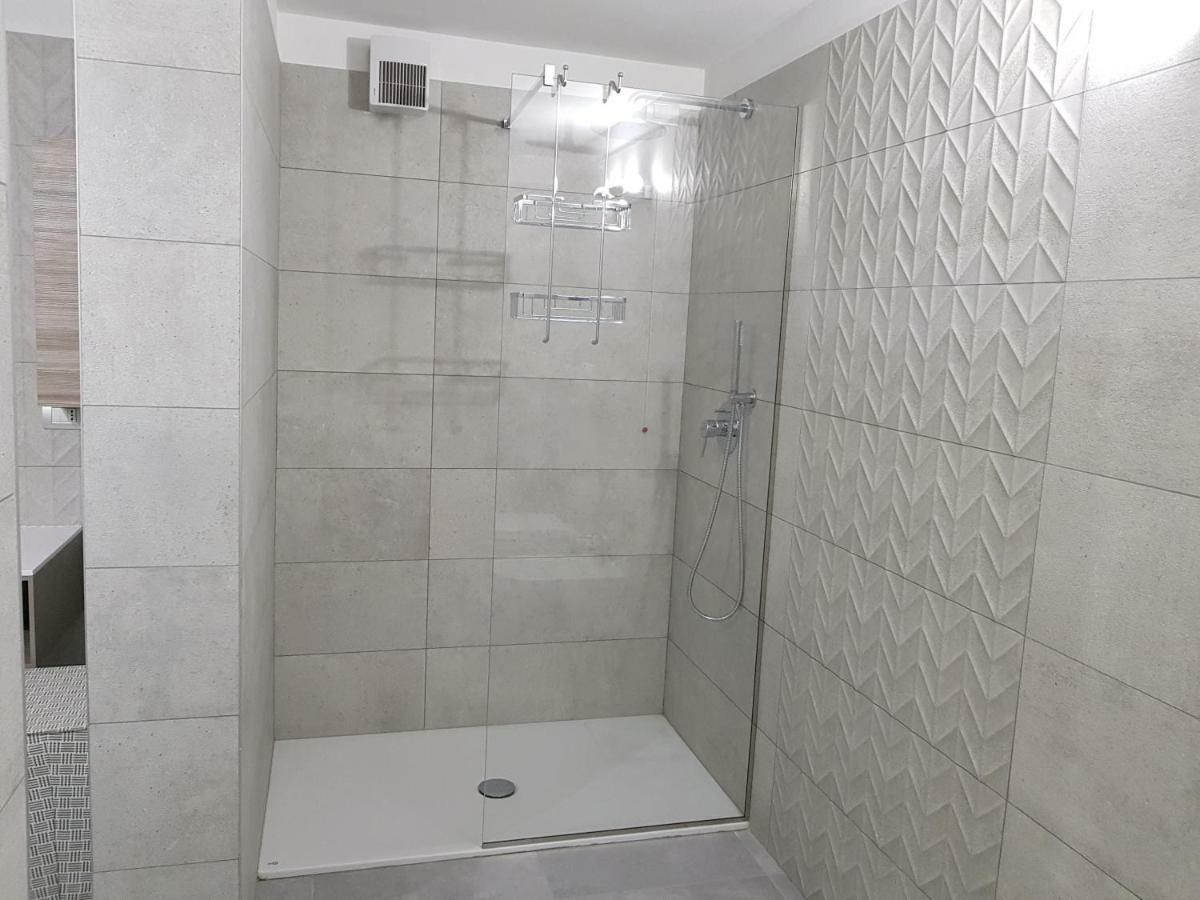 Luxury Apartments Beauty Gardens Sirmione Zewnętrze zdjęcie