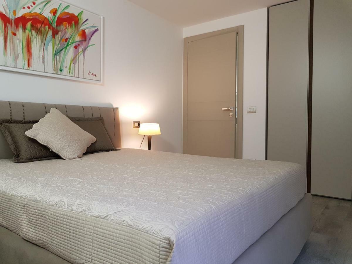 Luxury Apartments Beauty Gardens Sirmione Zewnętrze zdjęcie