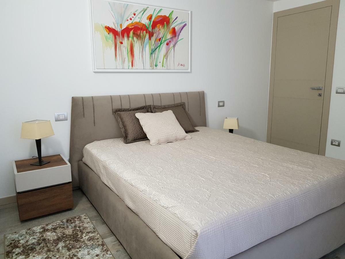 Luxury Apartments Beauty Gardens Sirmione Zewnętrze zdjęcie