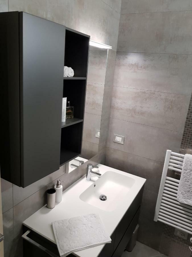 Luxury Apartments Beauty Gardens Sirmione Zewnętrze zdjęcie