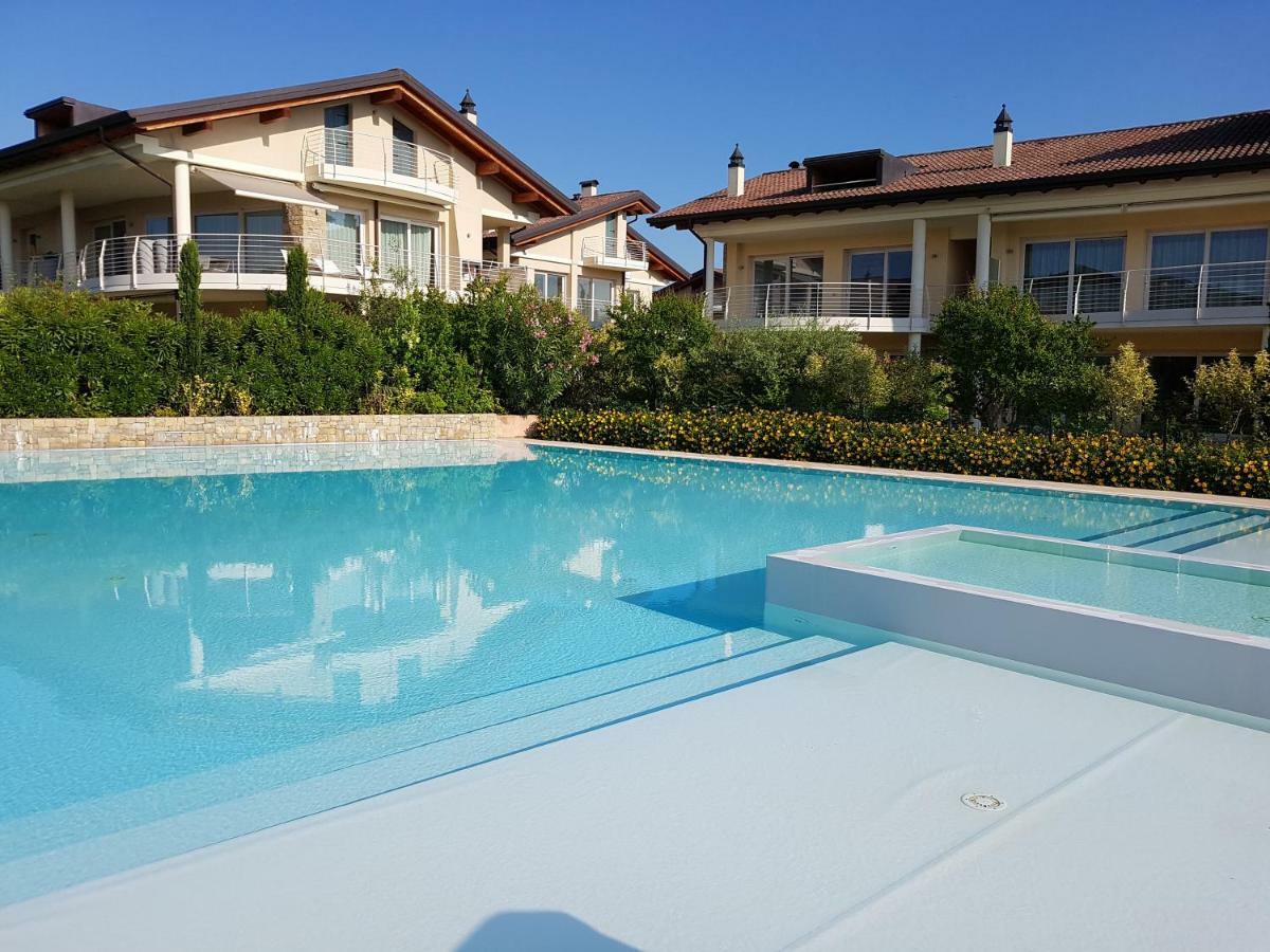 Luxury Apartments Beauty Gardens Sirmione Zewnętrze zdjęcie