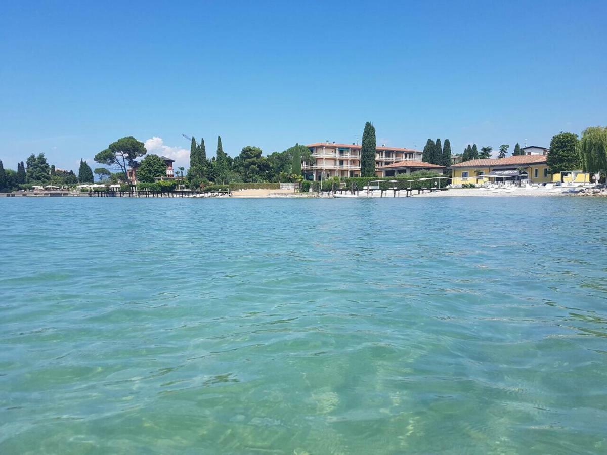 Luxury Apartments Beauty Gardens Sirmione Zewnętrze zdjęcie