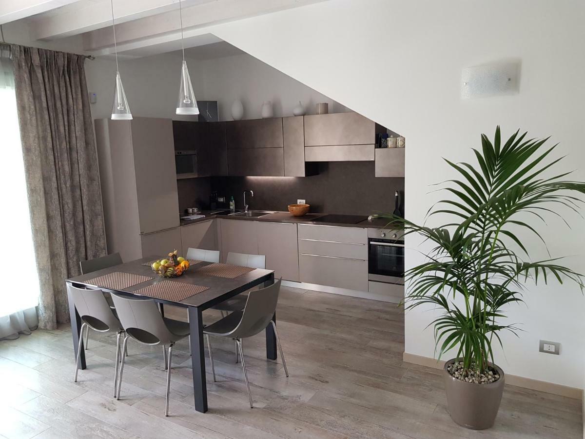 Luxury Apartments Beauty Gardens Sirmione Zewnętrze zdjęcie